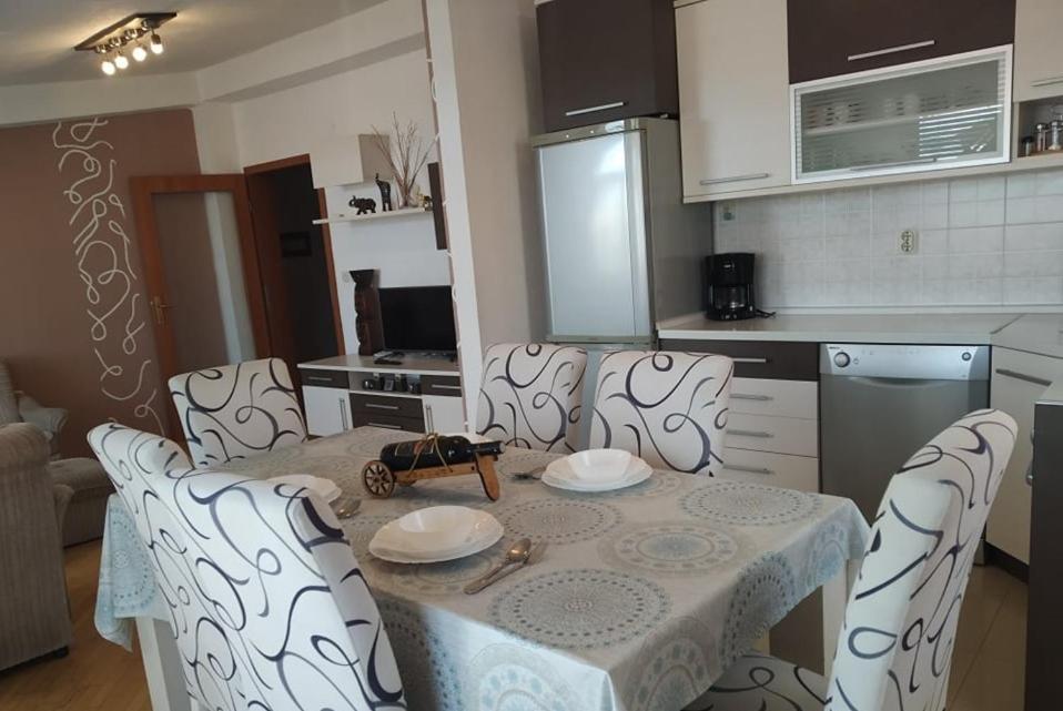אוהריד Kalan Apartment מראה חיצוני תמונה
